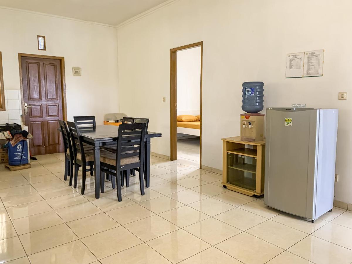 Beranda Istirahat Villa 4BR at Galaxy Resort Puncak Cikundul Bagian luar foto