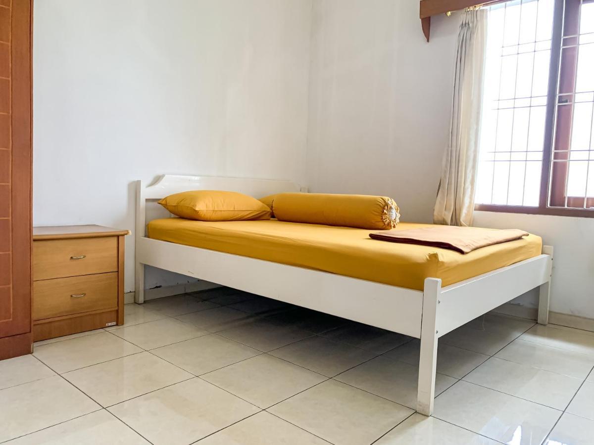 Beranda Istirahat Villa 4BR at Galaxy Resort Puncak Cikundul Bagian luar foto