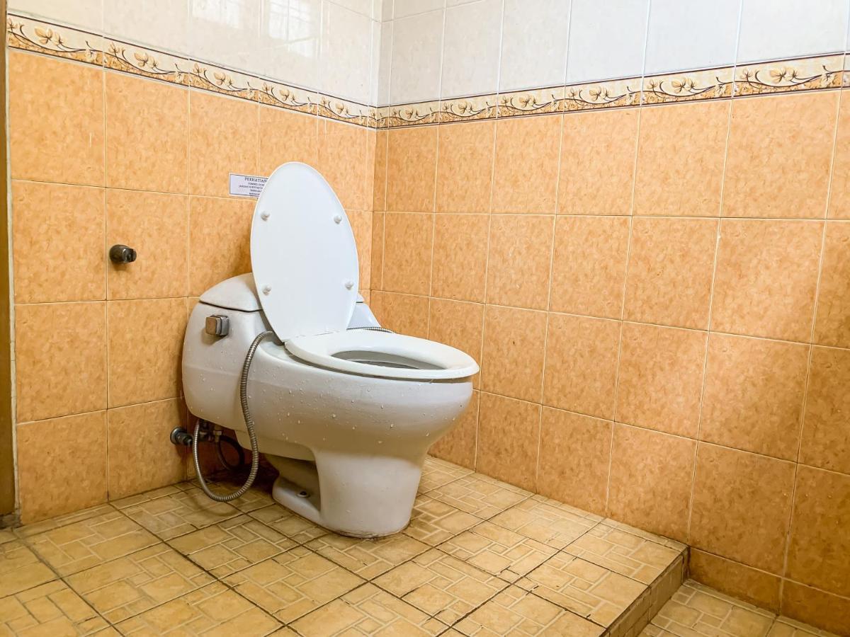 Beranda Istirahat Villa 4BR at Galaxy Resort Puncak Cikundul Bagian luar foto